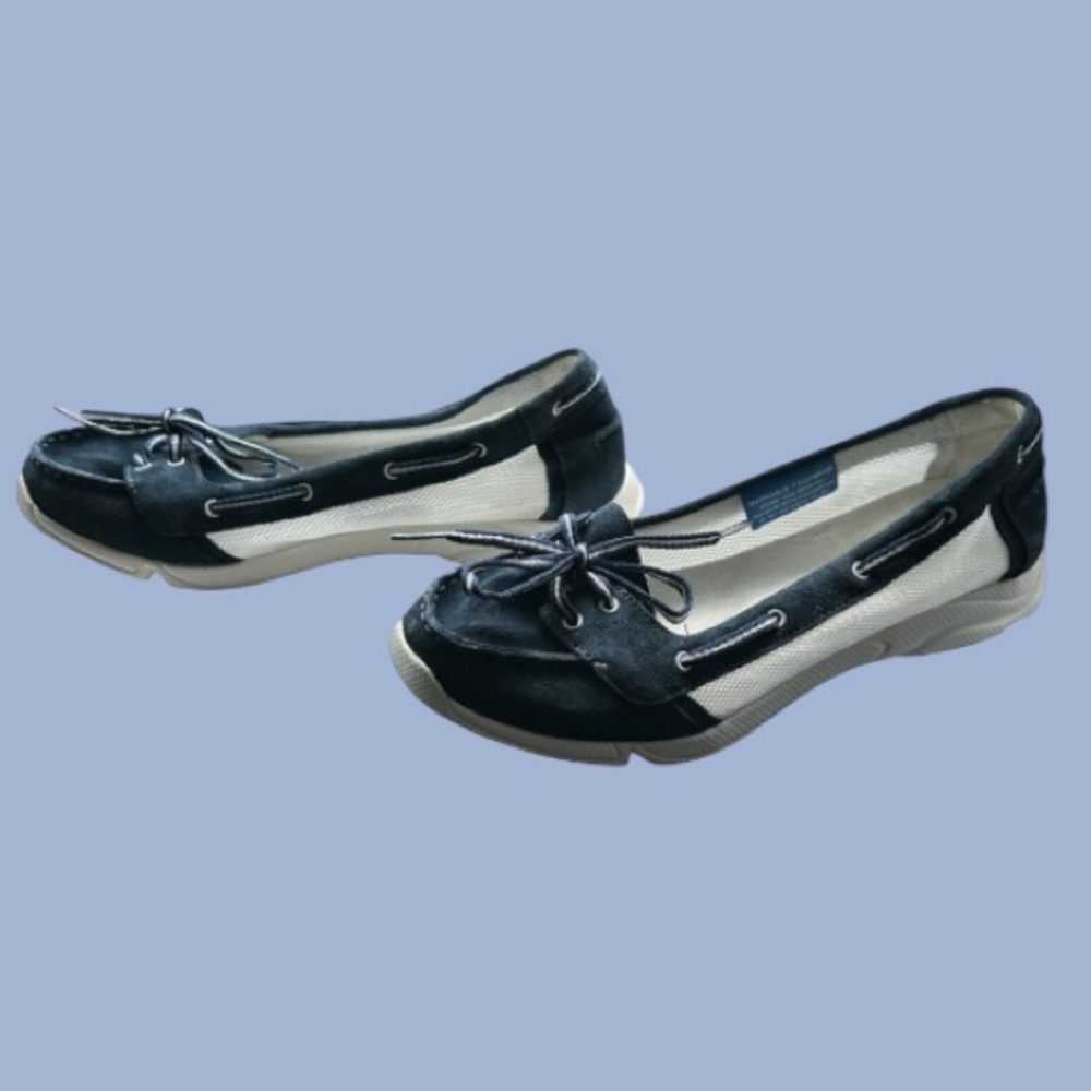 ⚓️ ROCKPORT! LOW BOAT SHOE! COMFY, STYLISH, PREPPY NAUTICAL SLIP ON! LEATHER!